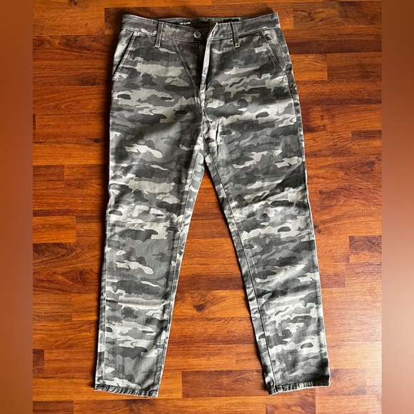 Ag Adriano Goldschmied Pants - AG the Caden camo trouser size 27R
